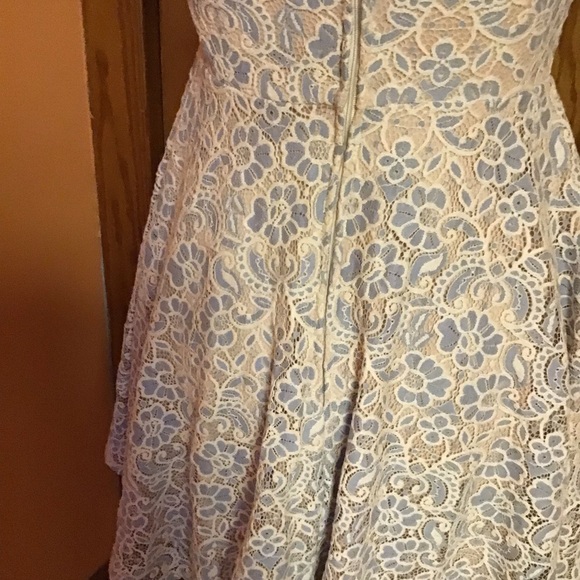 Feminine lace fit & flare dress - Picture 6 of 13